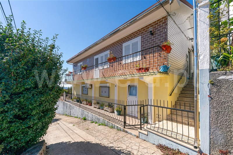 Moradia T5 / Vale de Cambra, Roge