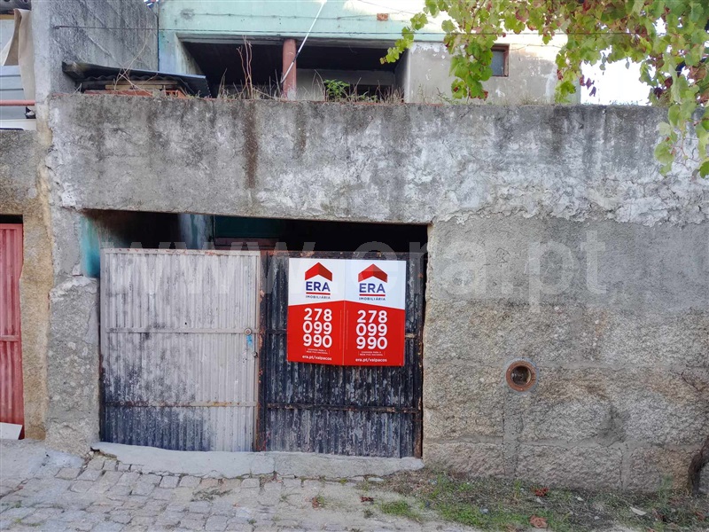 Moradia T5 / Valpaços, Vilarandelo
