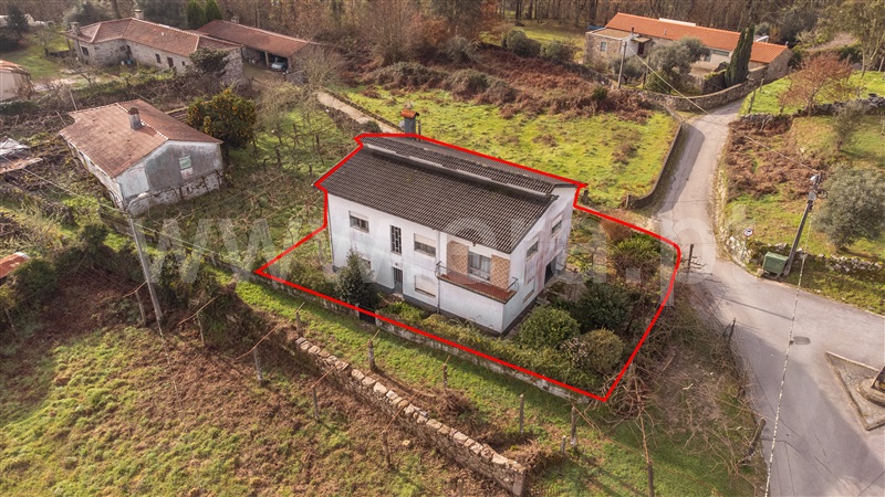 Moradia T5 / Vila Nova de Cerveira, Covas