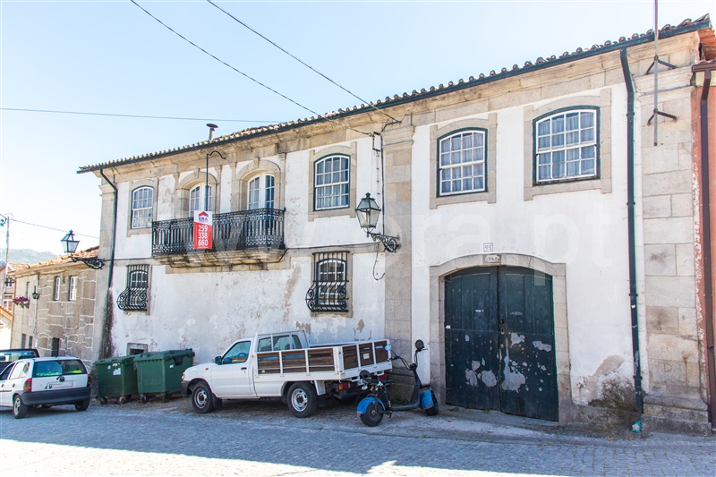 Moradia T5 / Vila Pouca de Aguiar, Telões