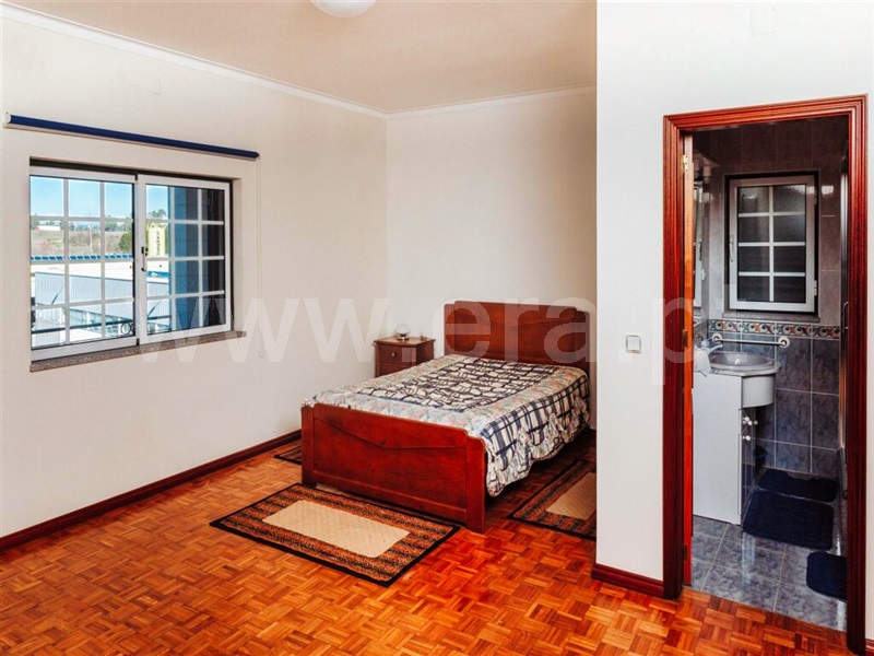 Moradia T5 à venda em São João de Lourosa, Viseu — foto 5