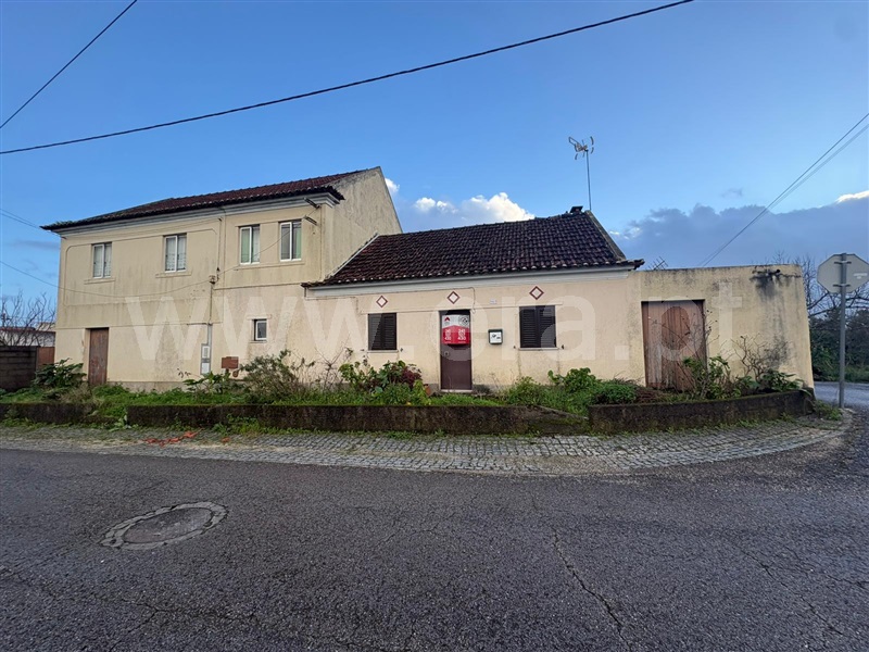 Moradia T6 / Abrantes, Carvalhal