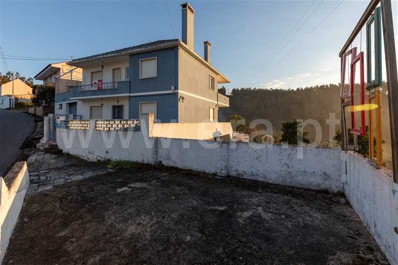 Moradia T6 / Abrantes, Souto