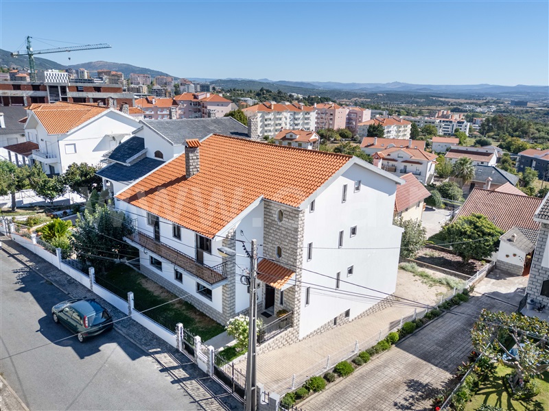 Moradia T6+ à venda em Boidobra, Covilhã — foto 2