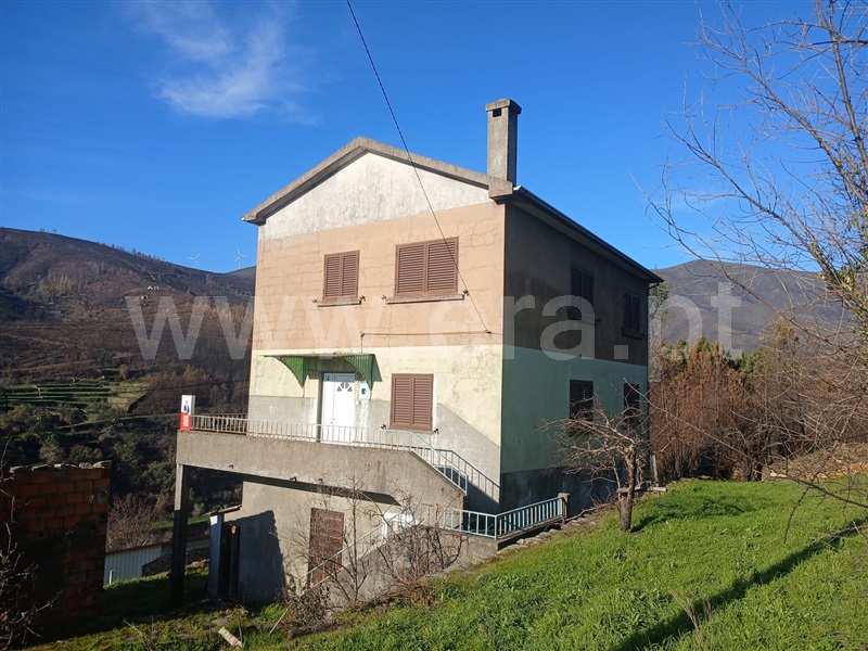 Moradia T6+ à venda em Sobral de São Miguel, Covilhã — foto 2