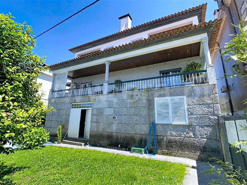 Moradia T6+ à venda em Fafe, €445.000