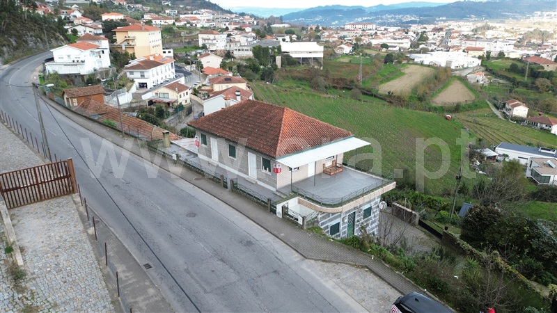 Moradia T6 / Felgueiras, Torrados e Sousa