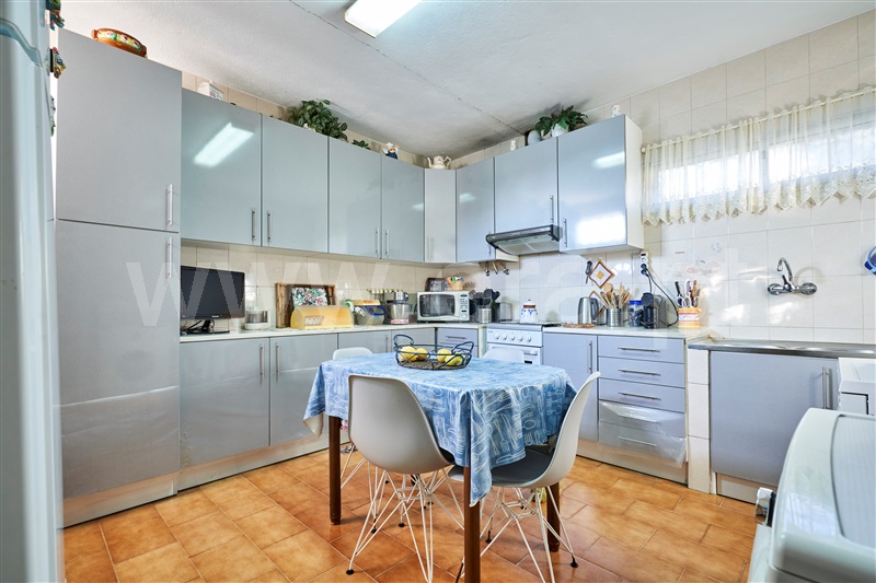 Moradia T6+ em Marvila, €419.900