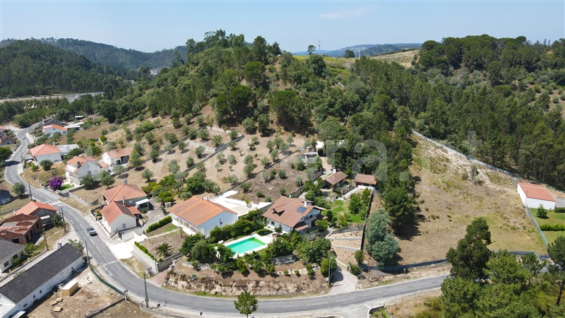 Moradia T6 / Ourém, Gondemaria e Olival