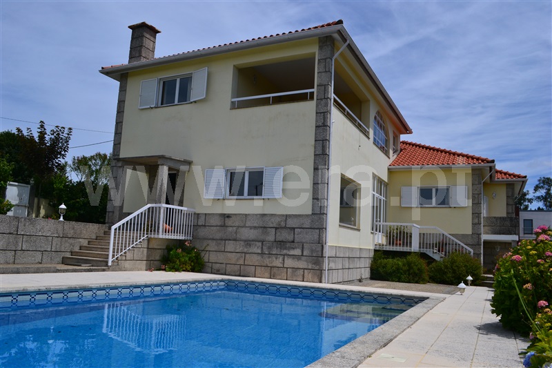 Moradia T6 / Penafiel, S.Martinho Recesinhos