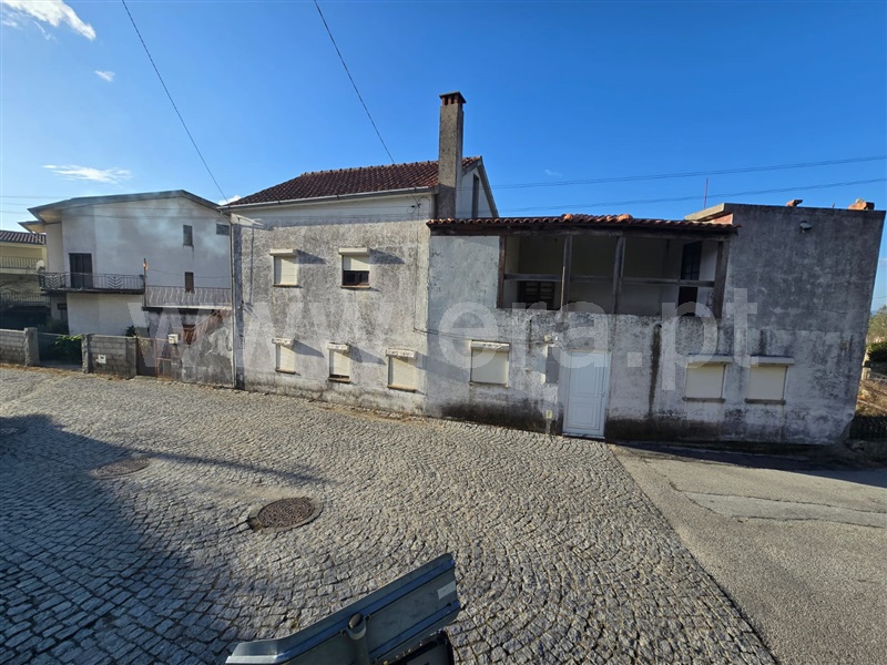 Moradia T6 / Seia, Sandomil