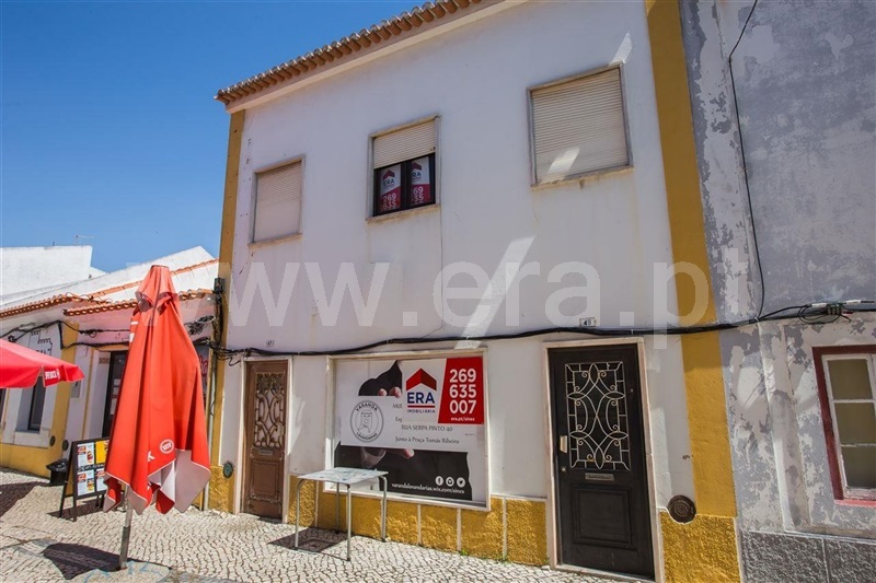 Moradia T6 / Sines, Sines