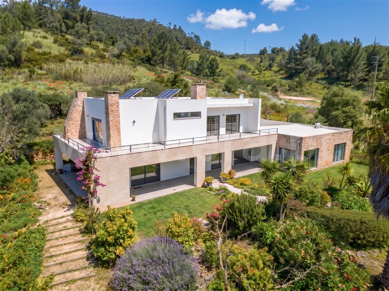 Moradia T6 / Torres Vedras, Santa Maria, São Pedro e Matacães