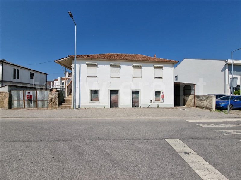 Moradia T6 / Valpaços, Carrazedo de Montenegro e Curros