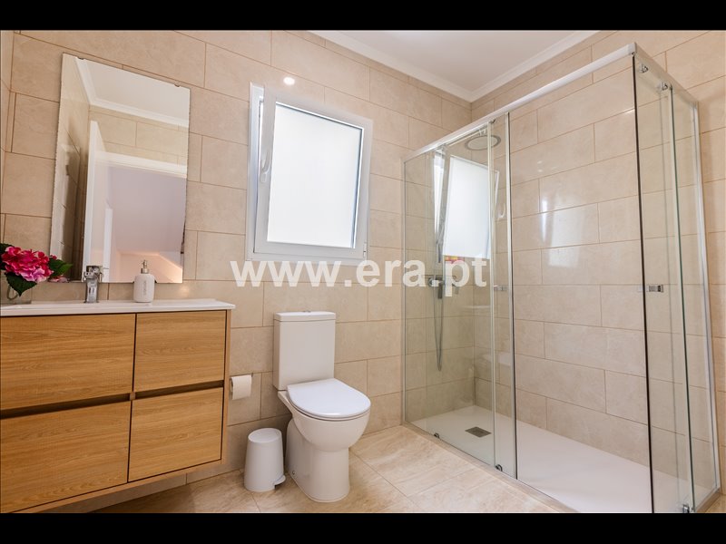 Moradia T6+ à venda em Vila Franca do Campo (São Pedro), Vila Franca do Campo — foto 11