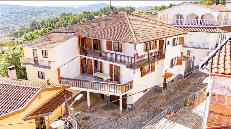 Moradia T7 / Chaves, Arcossó