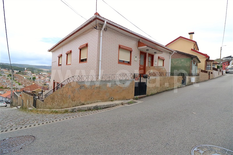 Moradia T7 / Gondomar, Fânzeres e São Pedro da Cova