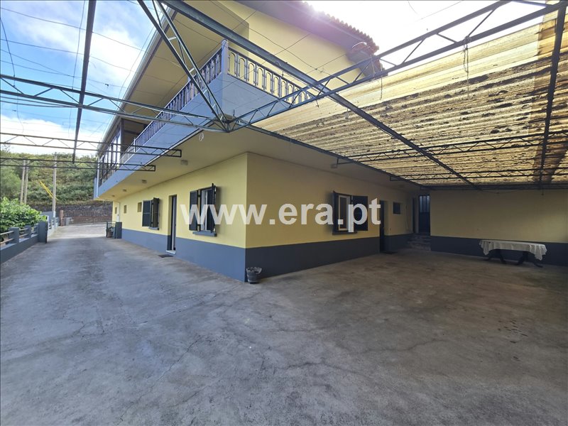 Moradia T6+ em Caniço, €680.000