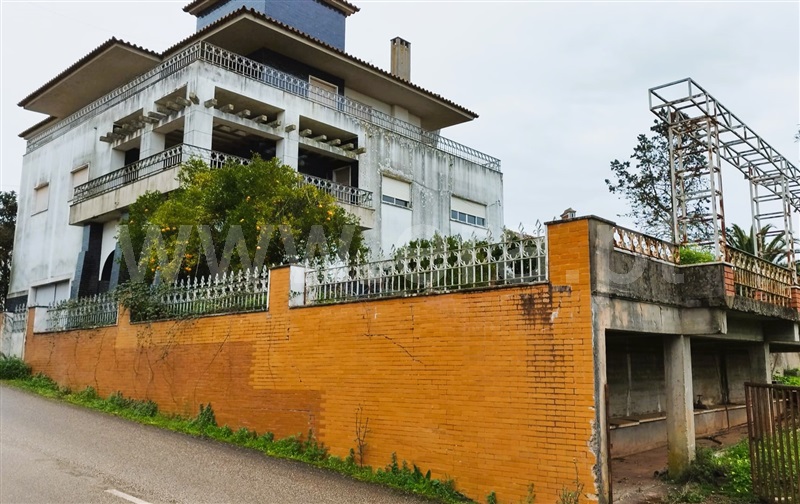 Moradia T7 / Tomar, Casais e Alviobeira