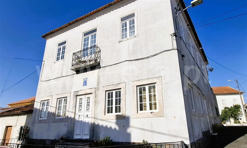 Moradia T7 / Torres Novas, Olaia e Paço