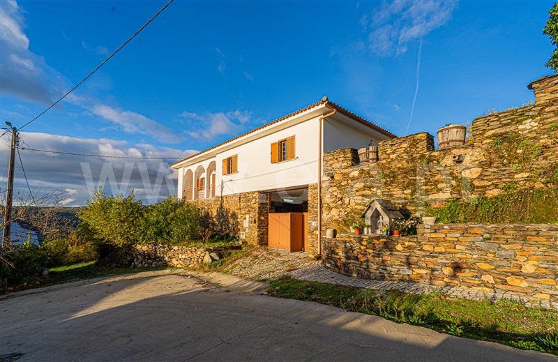 Moradia T7 / Vinhais, Santalha