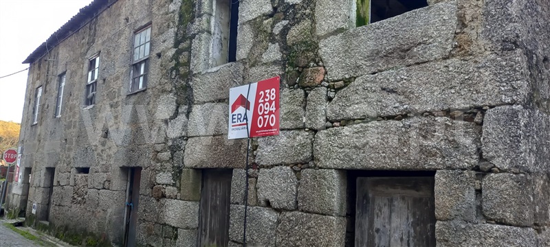 Moradia T8 / Oliveira do Hospital, Aldeia de Nogueira