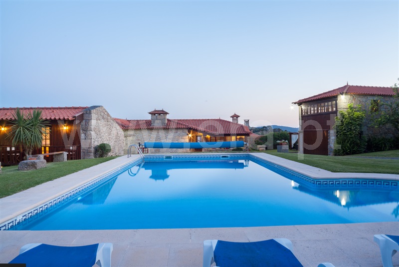 Moradia T9 / Barcelos, Sequeade e Bastuço (São João e Santo Estevão)