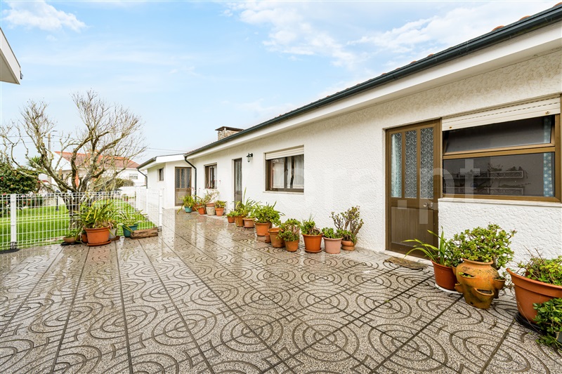 Moradia T9 / Vila Nova de Gaia, São Félix da Marinha