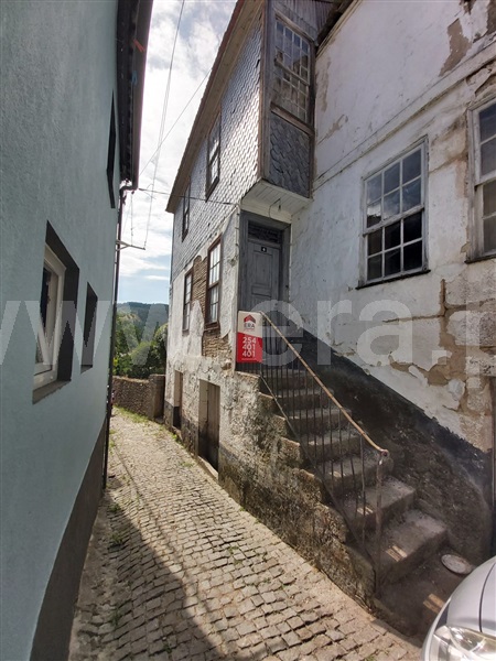 Moradia / Tarouca, Tarouca e Dálvares