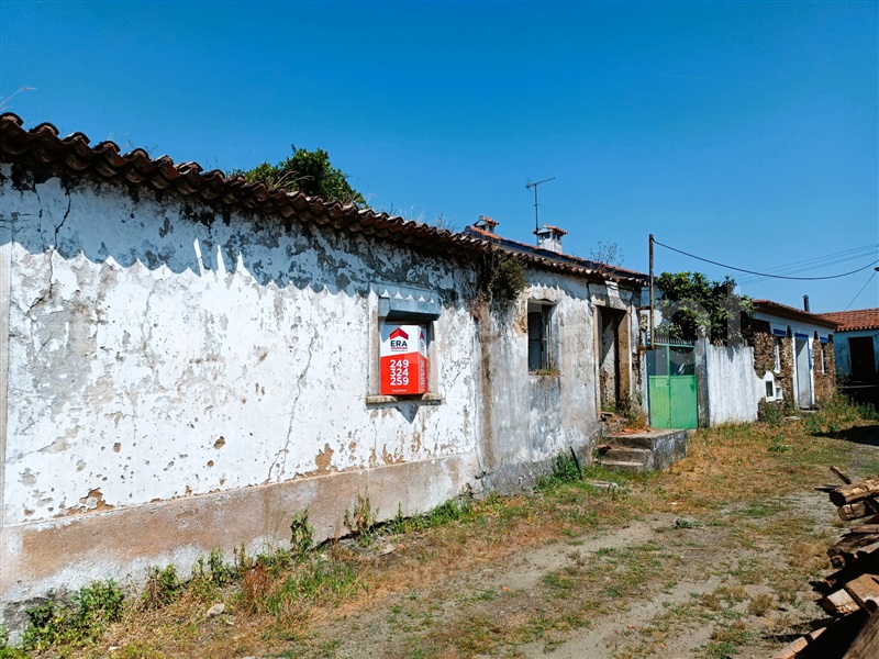 Moradia / Tomar, Serra e Junceira