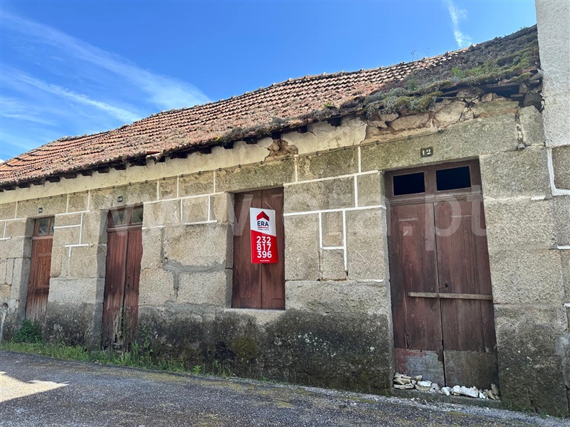 Moradia / Tondela, Lajeosa do Dão
