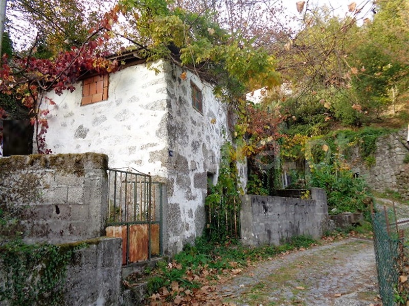 Moradia / Vieira do Minho, Eira Vedra