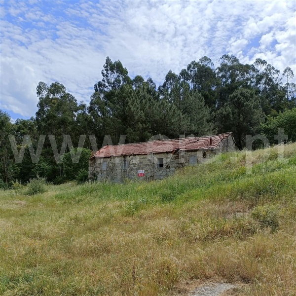 Moradia / Vila Nova de Famalicão, Riba de Ave