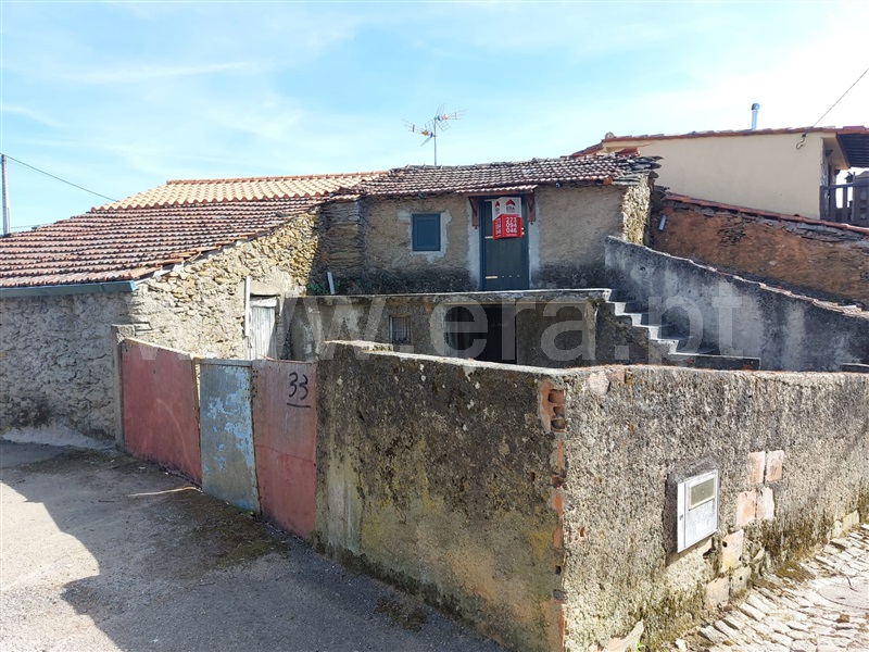 Moradia / Vinhais, Vilar Seco de Lomba