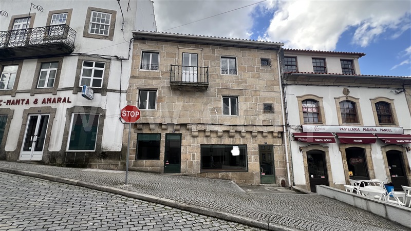 Outro Tipo / Gouveia, Gouveia