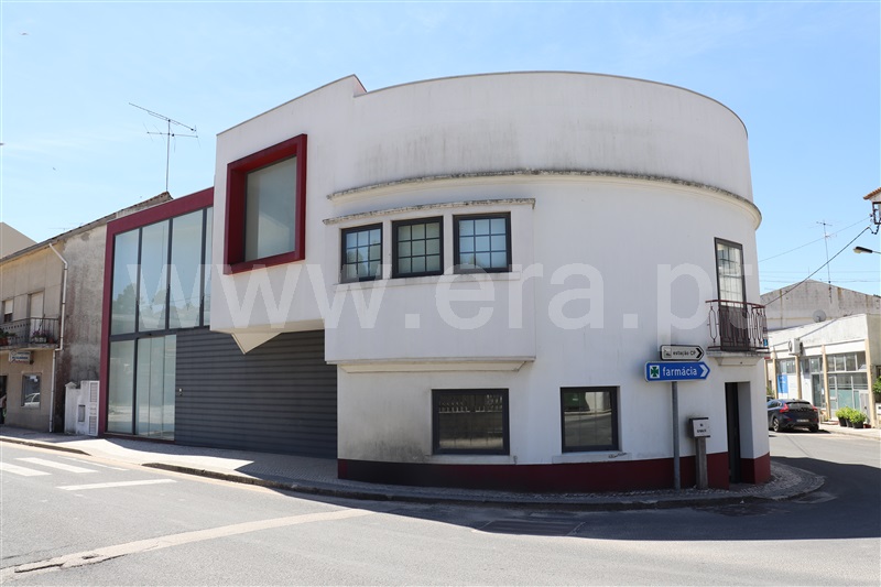 Prédio / Ourém, Caxarias