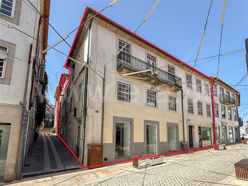 Prédio T10 / Guarda, Centro, Guarda