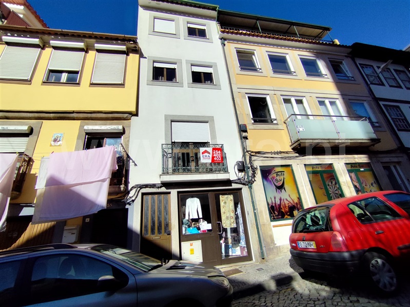 Prédio T3 / Lamego, Lamego (Almacave e Sé)