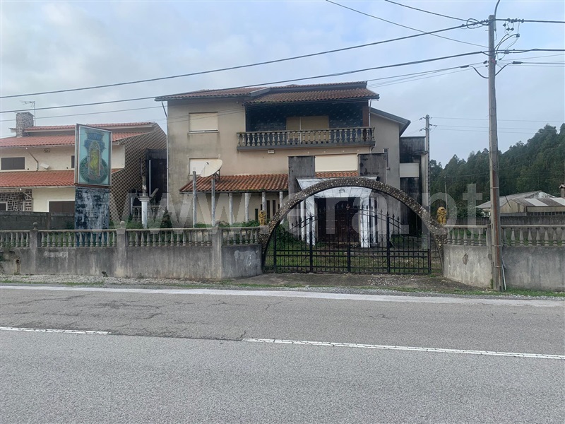 Prédio T4 / Albergaria-a-Velha, Sobreiro