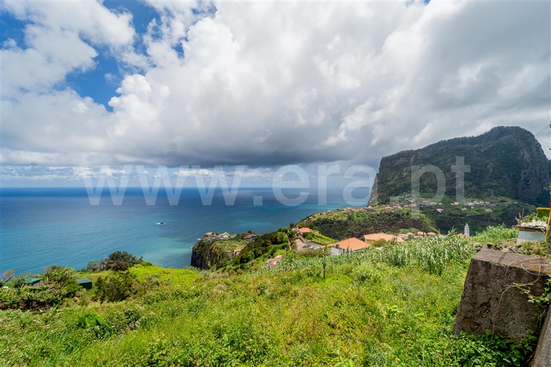 Prédio T4 / Santana, Faial