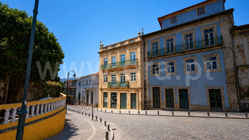 Prédio T6 / Peso da Régua, Peso da Régua e Godim