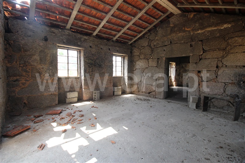 Quinta  Gouveia, - 1494415 - 9