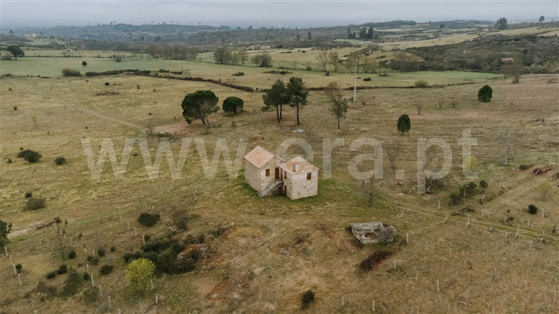 Quinta / Gouveia, Vila Cortês da Serra