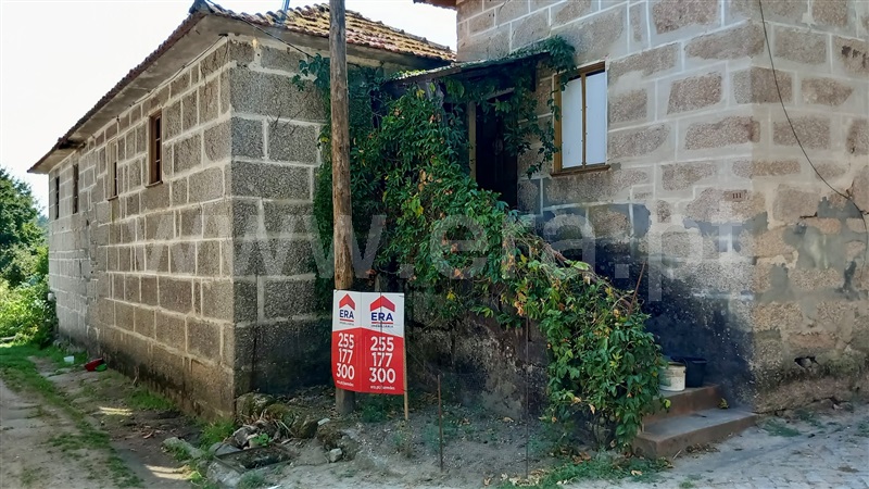 Quinta / Paredes, Parada de Todeia