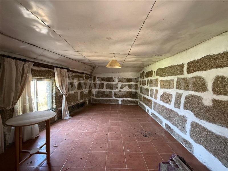 Quinta  Póvoa de Lanhoso, Sobradelo da Goma - 1501082 - 4