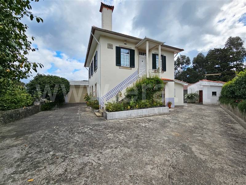 Quinta T4 / Arouca, Mansores