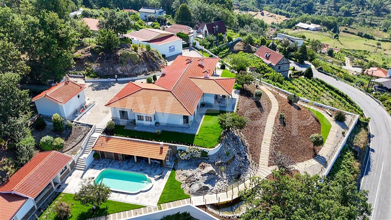 Quinta T4 / Baião, Campelo e Ovil