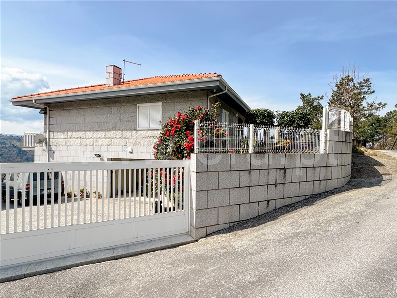 Quinta T4 / Resende, Anreade e São Romão de Aregos