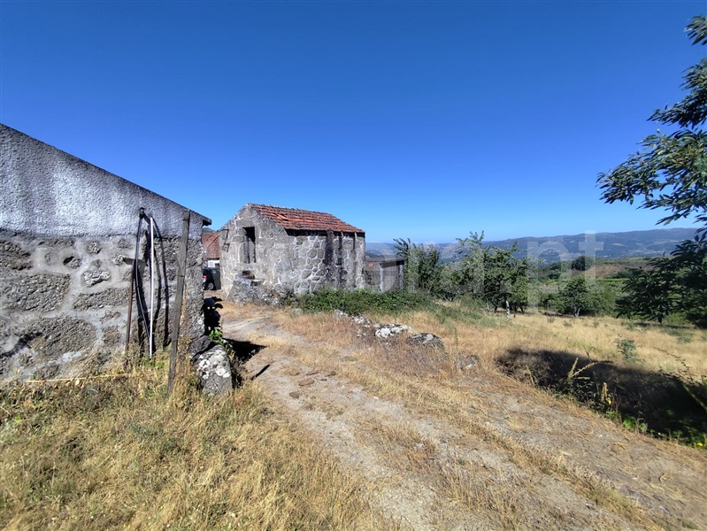 Moradia T4 Resende - 1490132 - 2