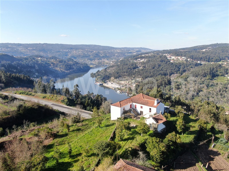 Quinta T5 / Castelo de Paiva, Sobrado e Bairros